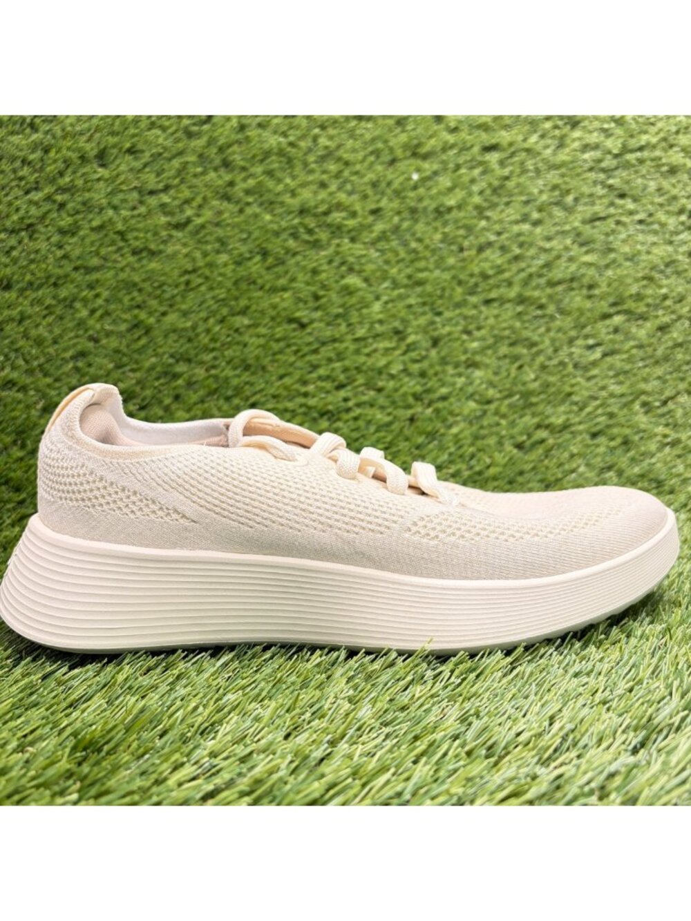 Allbirds Tree Runner Go Womens Size 8.5 Ivory Athletic Running Shoes Sneakers
